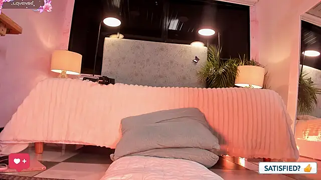 JESSI_NAOMI Live Web Cam Show
