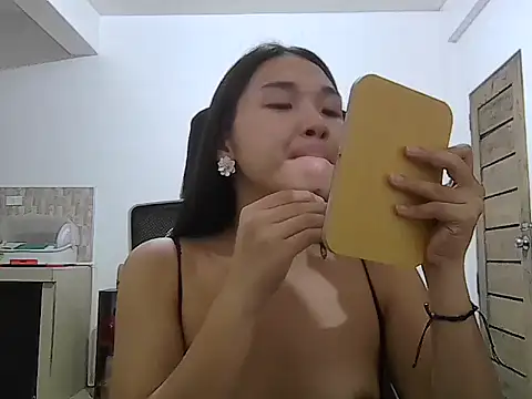 XxSensationSelena18 webcam