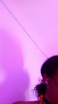 mia_rouxx1 webcam