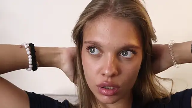 Kelly_Clarks webcam