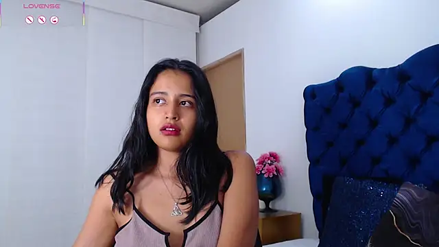 Lili666_ webcam