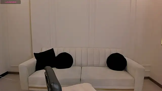 LucyCarter1 webcam