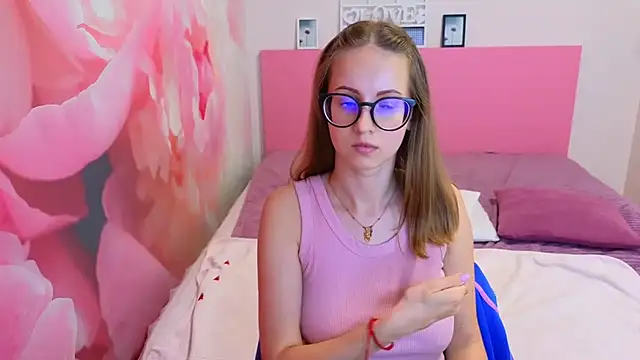 AliceAdams webcam