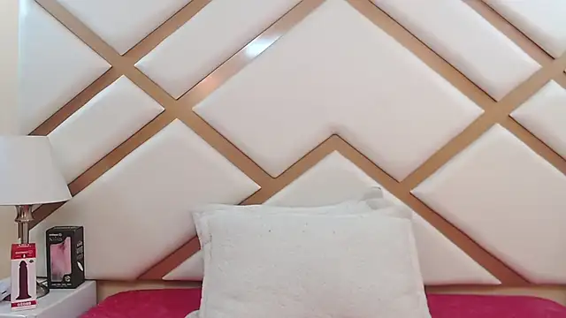 Issaa_Tyler webcam
