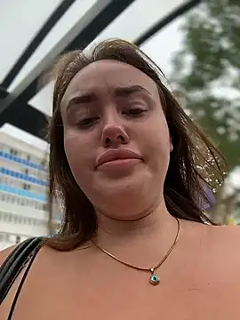 KiraSunshine webcam