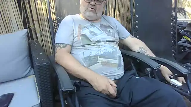 Naturistmale45 webcam
