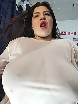 LucyDiamonds1 webcam