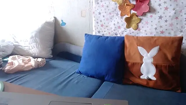 QueenLana webcam