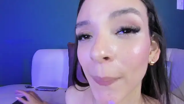 Zoe_444 webcam