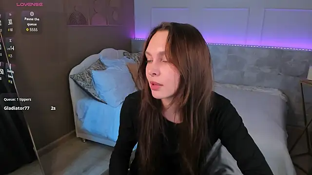 ChloeSunny webcam