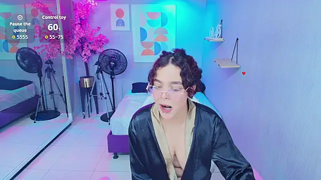Maggy_t18 webcam