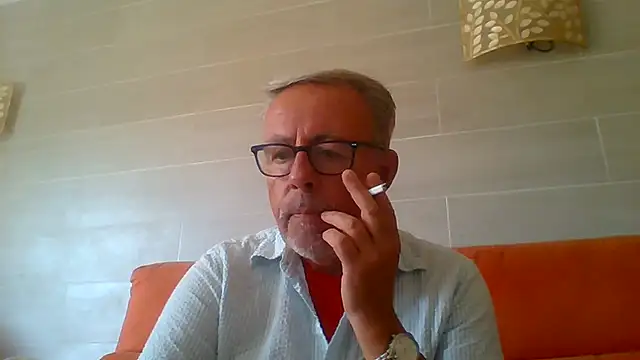 tuggy59 live cam on StripChat
