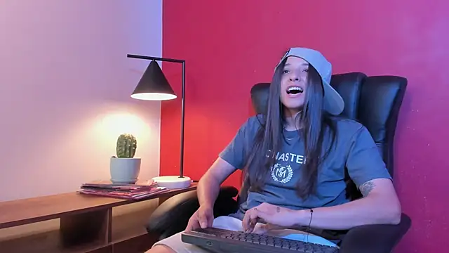 victoria_zaenzz webcam