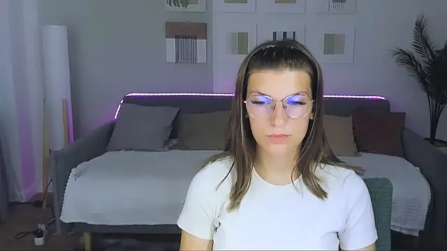 AnnaThorne webcam