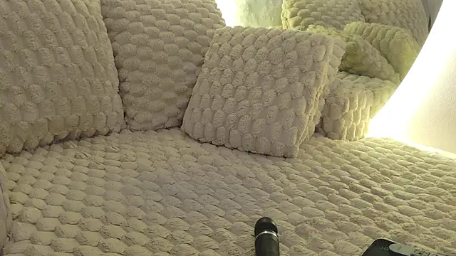 moniqque webcam