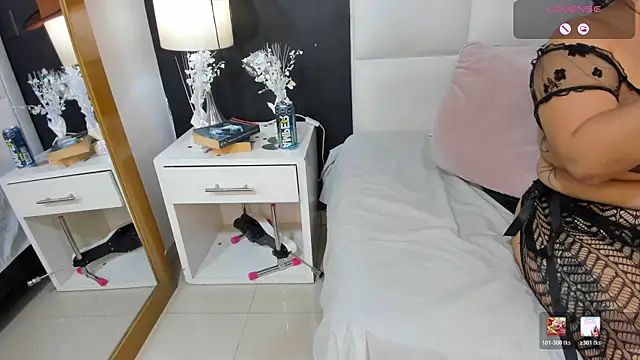 Gigi_duran webcam