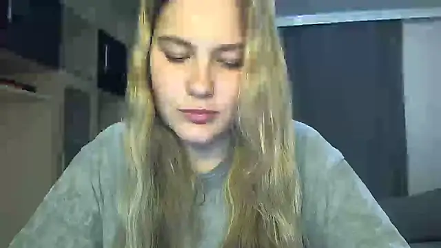 Alise21 webcam
