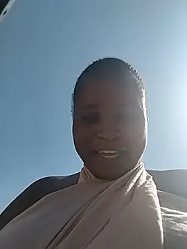 JuicyHoney_01 webcam