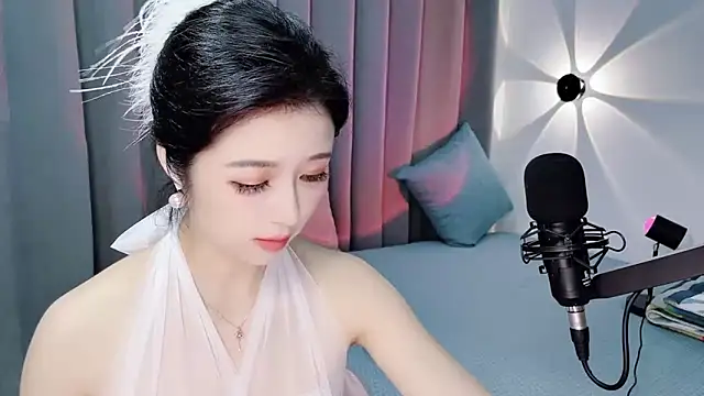 Momo-Wow webcam