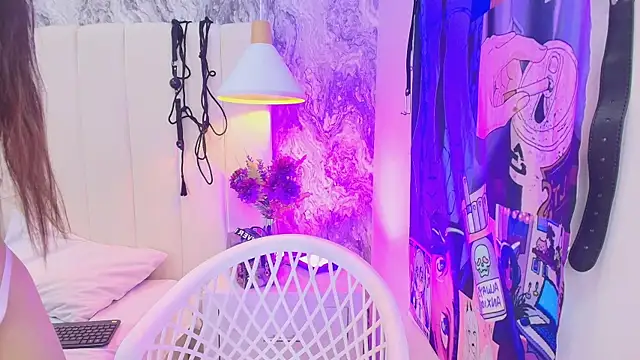 Tesalove_606 webcam