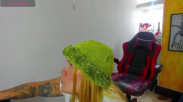 Harper_cooper webcam