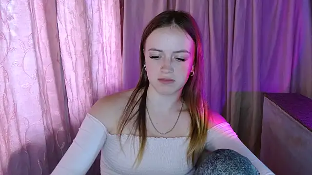 ElinaStar00 webcam