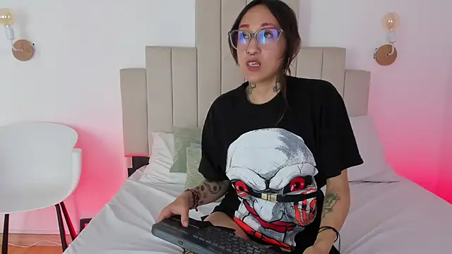 Jade_Mercier webcam