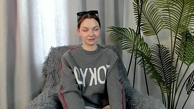 EmilieFerullo webcam
