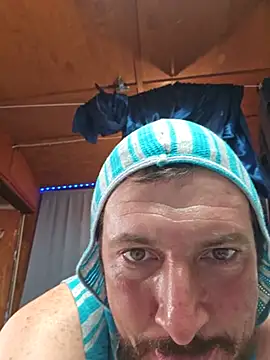 UncutHammer69 webcam