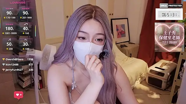 nayomi_34f live sex cam