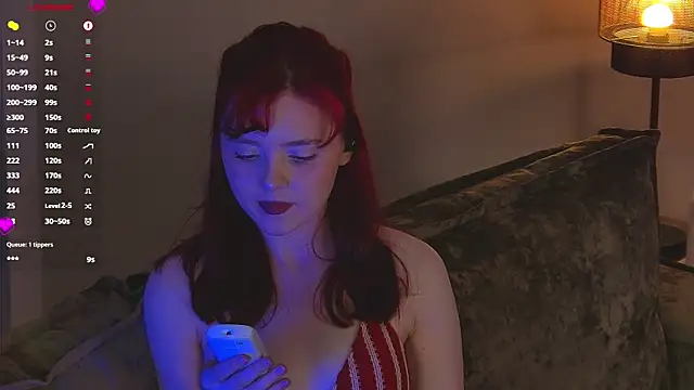 Nora__Ray webcam