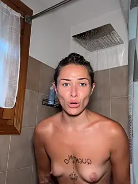 petrouchkaaa_