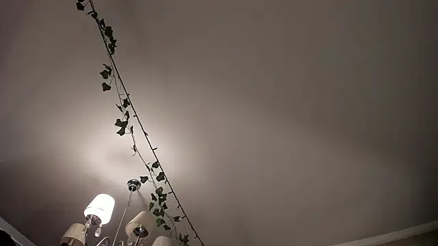 Love_is_Lola webcam