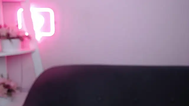 MilanaAngelAs webcam