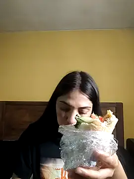 AntoniaHottie webcam