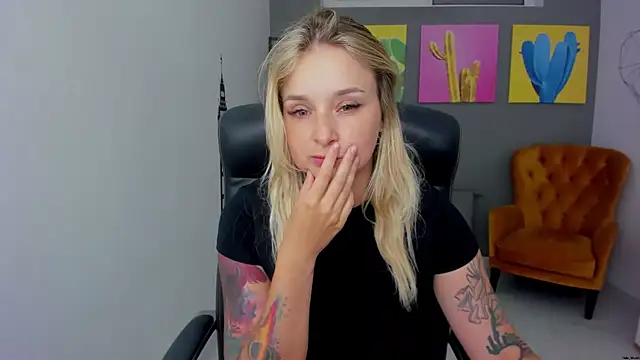 LilFleurish webcam