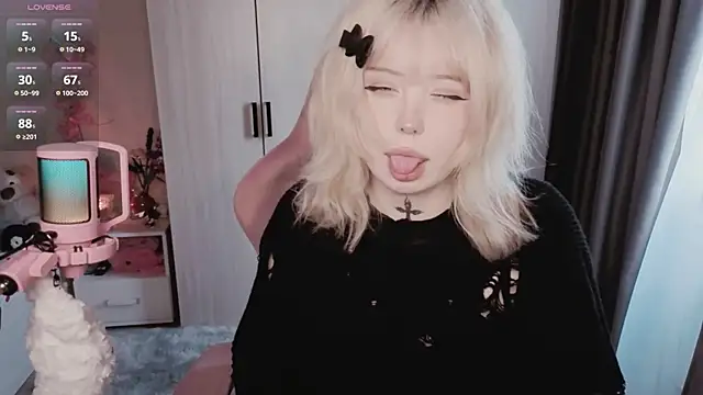 yumi_charm webcam