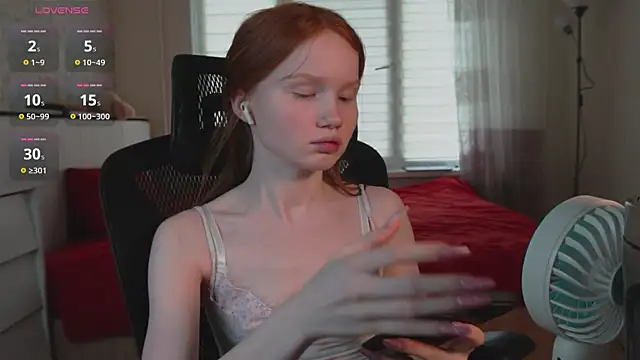 Nellie_baby webcam