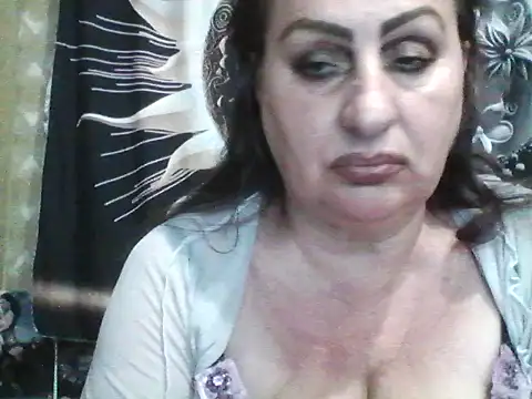 LoaqLovew webcam