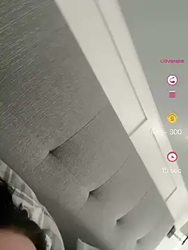 lucyxoxq webcam