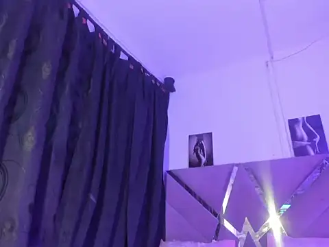 Keily_Tsx1 webcam