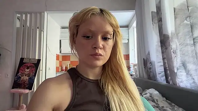 FreedaDeloach webcam