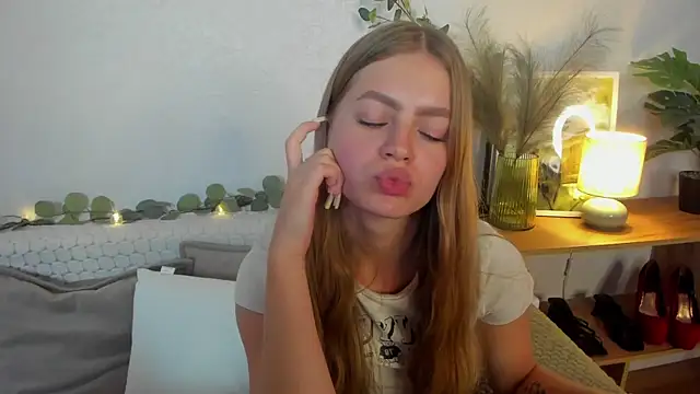 EmillyStarr webcam