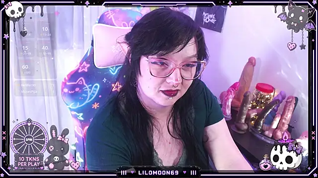 LiloMoon69 webcam