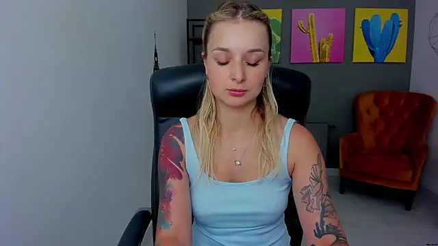 LilFleurish webcam