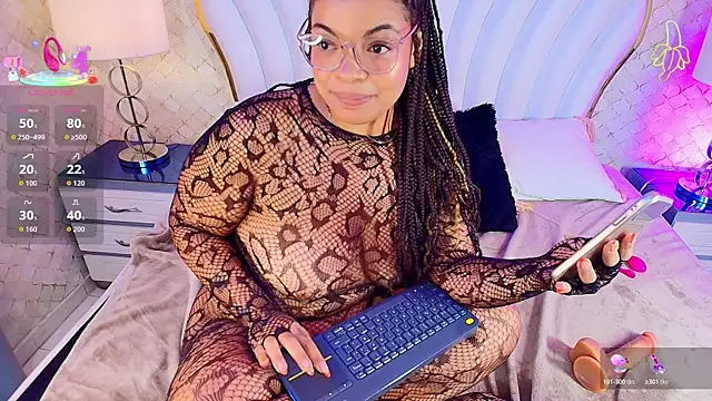YazminJenner webcam