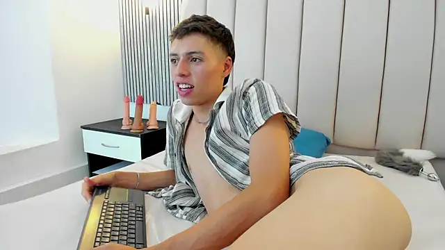 KENNY_HANK