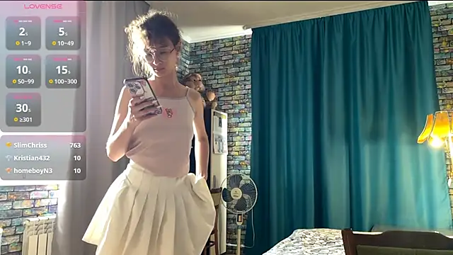 CurlyWinx webcam