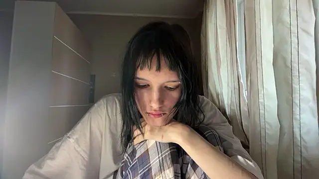 sebrinamontelle - SebrinaMontelle's free webcam - UK Sex Cams