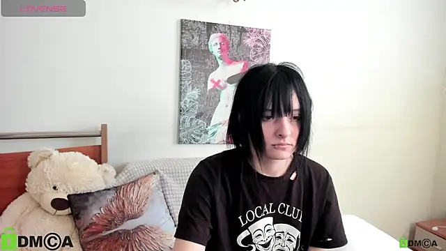 MillyMils webcam